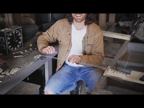Youtube: Tested: Where Does The Tone Come From In An Electric Guitar?