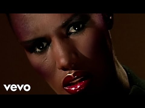 Youtube: Grace Jones - I've Seen That Face Before (Libertango) [Official Video]