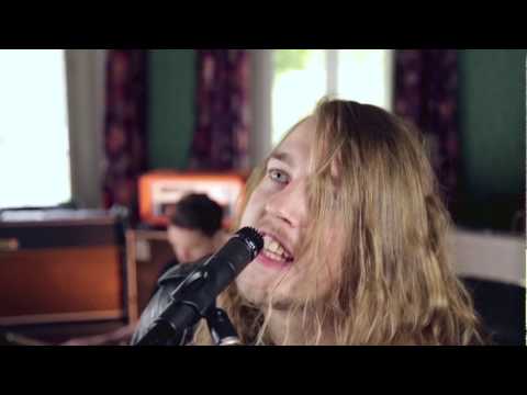 Youtube: Kid Karate - LOUDER (Official Video)