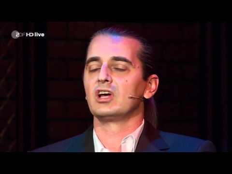 Youtube: Hagen Rether - Nichts interessiert uns