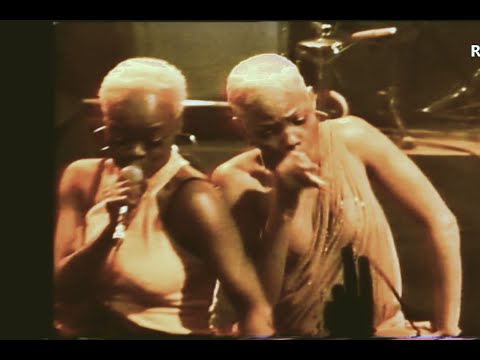 Youtube: Lebo Mathosa and Brenda Fassie Live Duet