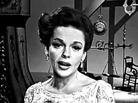 Youtube: JUDY GARLAND: 'MOON RIVER'. A CLASSIC BALLAD.