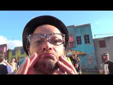 Youtube: PROFITONS-EN ! - LES YEUX DLA TÊTE