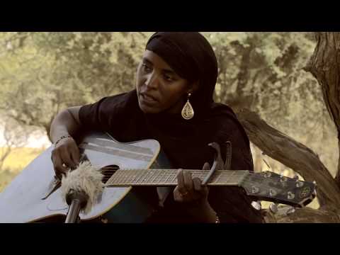 Youtube: Fatou Seidi Ghali (Les Filles de Illighadad) - Telilit