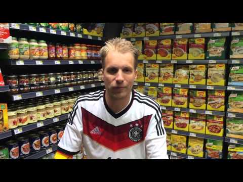 Youtube: Das Per Mertesacker Interview - Oliver Pocher