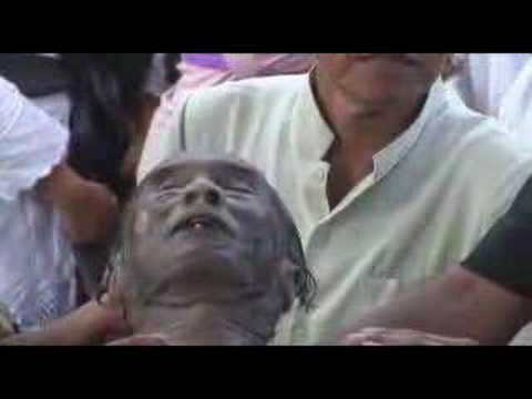 Youtube: Ambassador AA Gede Oka Djelantik's body washing  part 2