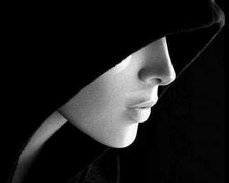 Youtube: Yade - Dark Dance