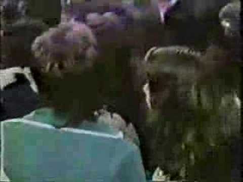 Youtube: Dr Feelgood - She Does It Right