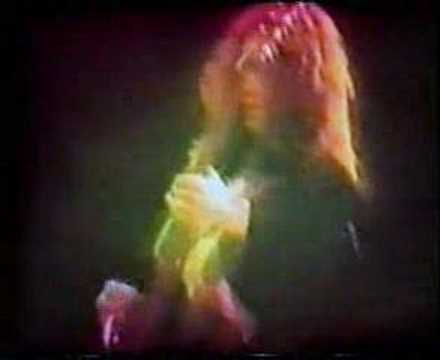 Youtube: Manfred Mann's Earth Band - Blinded by the light (Live 1976)
