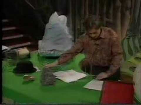 Youtube: Dawkins: Lecture 3.  Climbing Mount  Improbable (4of 8)