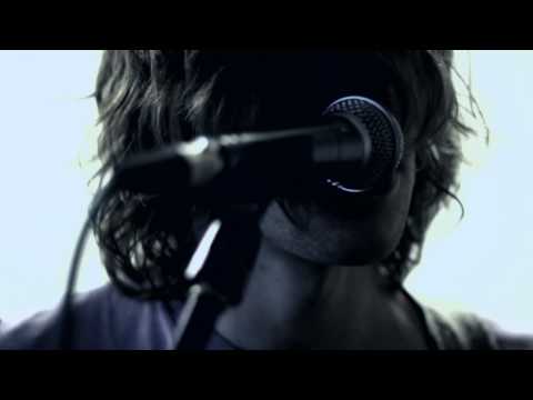 Youtube: Tokyo Police Club - Bambi