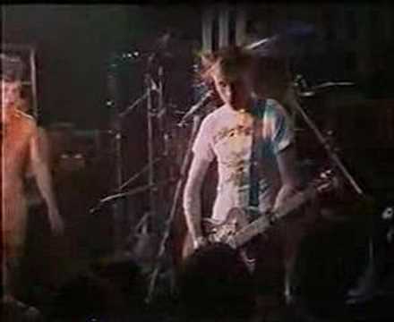 Youtube: King Kurt - Banana Banana live