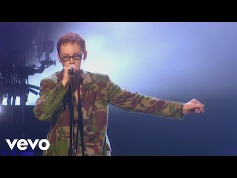 Youtube: Eurythmics, Annie Lennox, Dave Stewart - Love Is a Stranger (Peacetour Live)