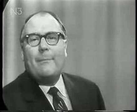 Youtube: Heinz Erhardt  -  Der Apfelschuss