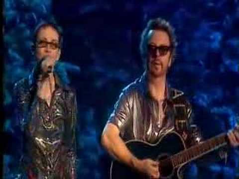 Youtube: Here Comes The Rain-Eurythmics