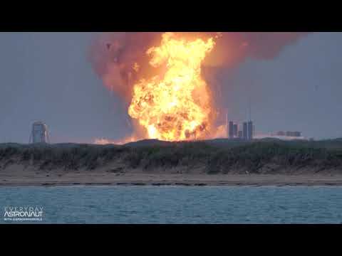 Youtube: [SLO MO 4K] Massive explosion of a SpaceX Starship Prototype (SN4) at Boca Chica Texas