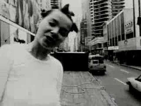 Youtube: björk - big time sensuality