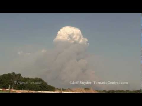 Youtube: Pyrocumulus from monstrous Oklahoma wildfires!
