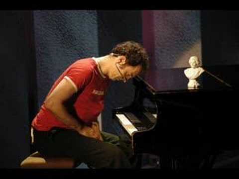 Youtube: Rainald Grebe - Es ist gut