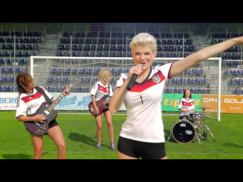 Youtube: Melanie Müller - Deutschland schießt ein Tor! (Official Music Video)