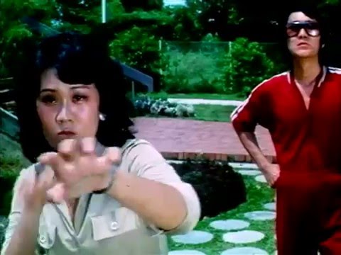 Youtube: Emapea - Good Old Days (Official Video)