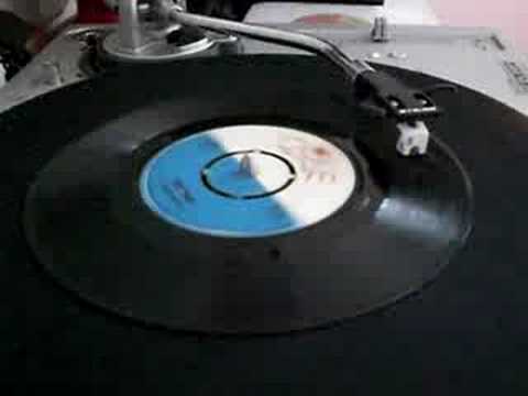 Youtube: CLANCY ECCLES - FIRE CORNER (SKINHEAD REGGAE)