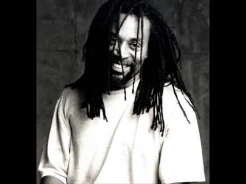 Youtube: Bobby McFerrin - Don't worry Be happy