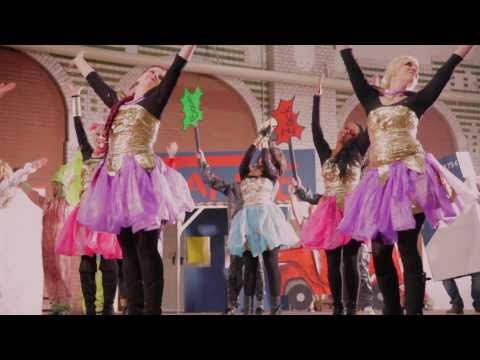Youtube: The Toten Crackhuren Im Kofferraum (The TCHIK) - Ronny & Clyde