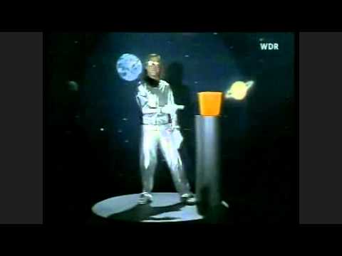 Youtube: Otto Waalkes - Galax 3000, Erika Schröder