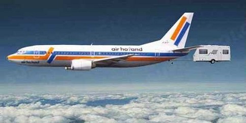 flugzeug-mit-wohnwagen