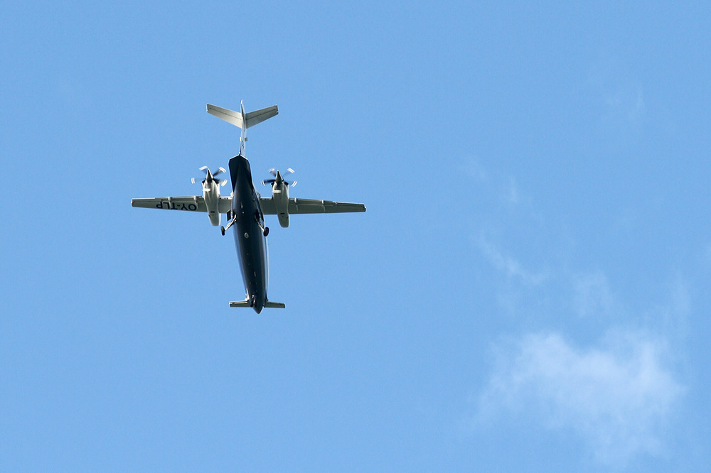 Es-ist-kein-Model-Flugzeug-a28847469