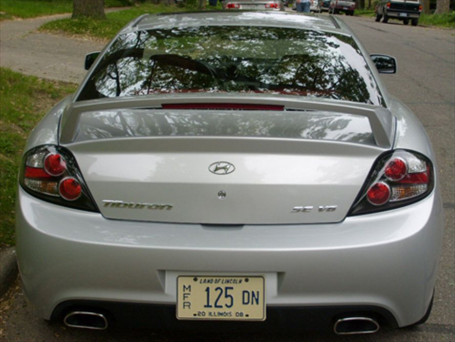 0806 03 z2008 hyundai tiburonrear view